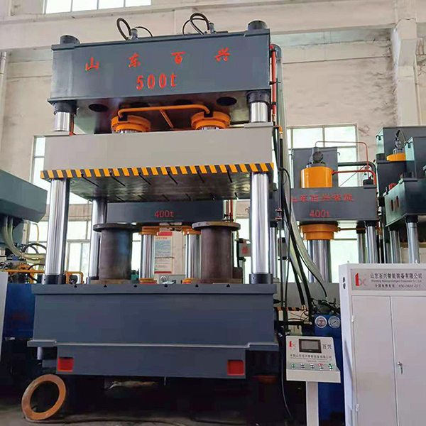 滕州百興500噸液壓機(jī)