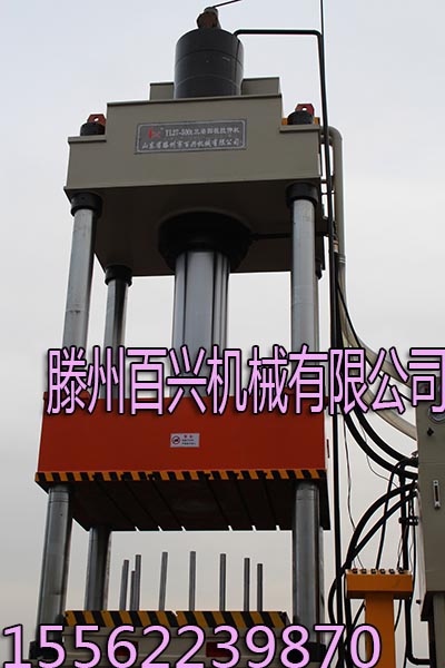500噸數(shù)控拉伸機實圖拍攝