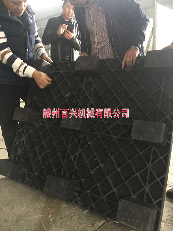 百興行李托板、塑料卡板液壓機，廣東客戶定做