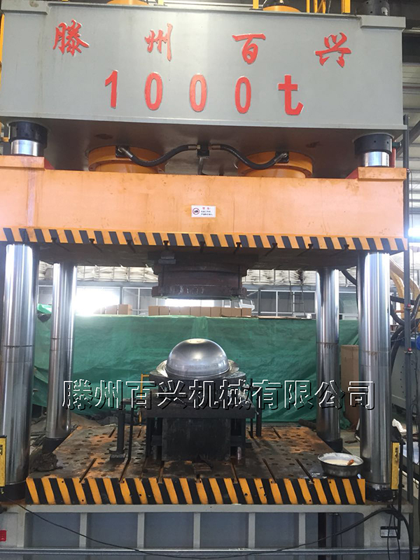 百興1000噸拉伸機(jī)實(shí)地拍攝